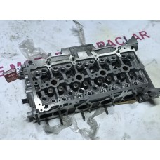Renault Traif 1.6 Silindir Kapağı